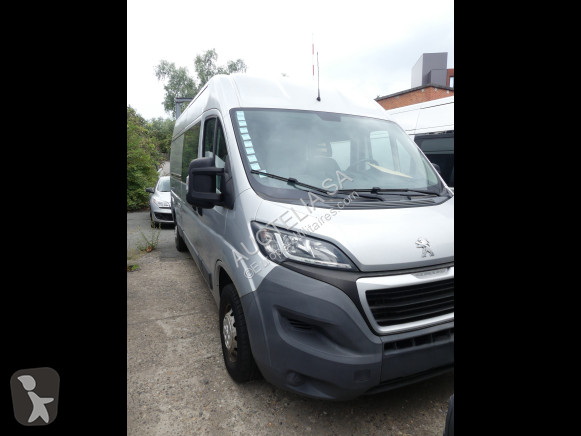 Véhicule utilitaire Peugeot