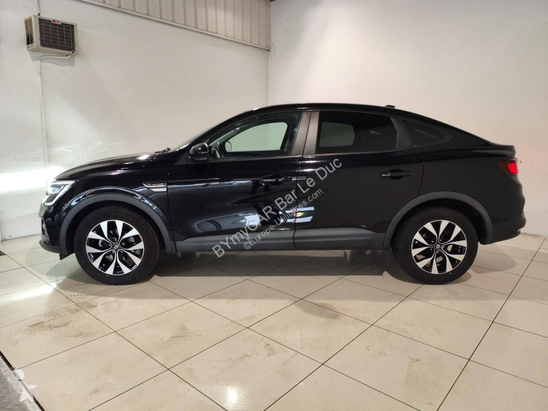 Autoutilitară Renault Arkana mild hybrid 140...