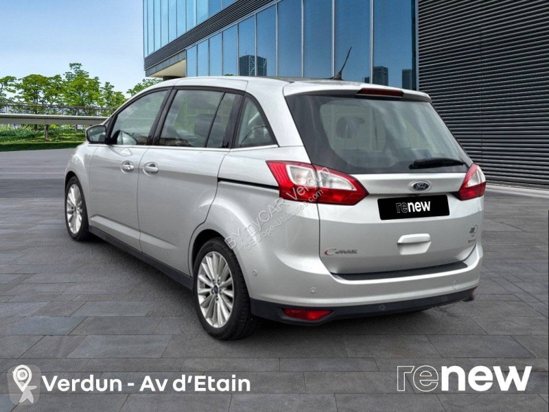 Autoutilitară Ford Grand C-MAX 1.0 EcoBoost 125...