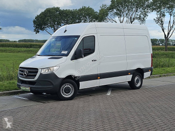 Caja cerrada Mercedes
