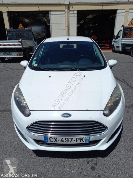 Furgoneta Ford TREND