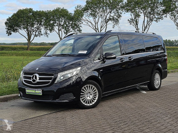 Fourgon utilitaire Mercedes