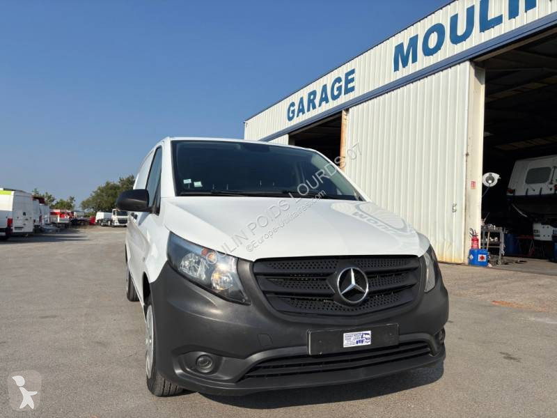Furgoneta Mercedes