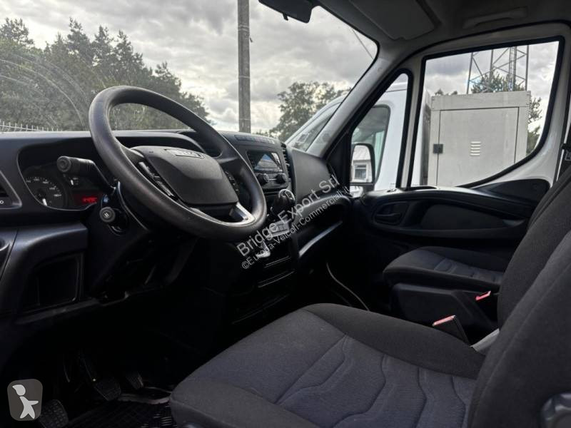 Furgoneta Iveco