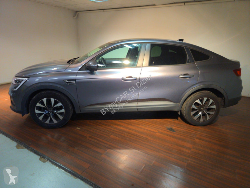 Autoutilitară Renault Arkana mild hybrid 140...
