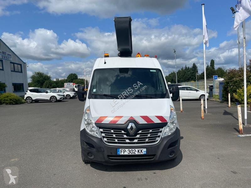 Véhicule utilitaire Renault 2.3 DCI 145