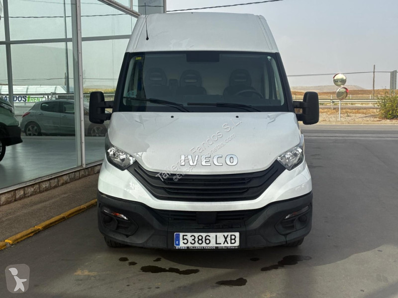 Furgoneta Iveco 35S16 12m3