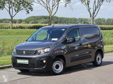 Fourgon utilitaire Peugeot