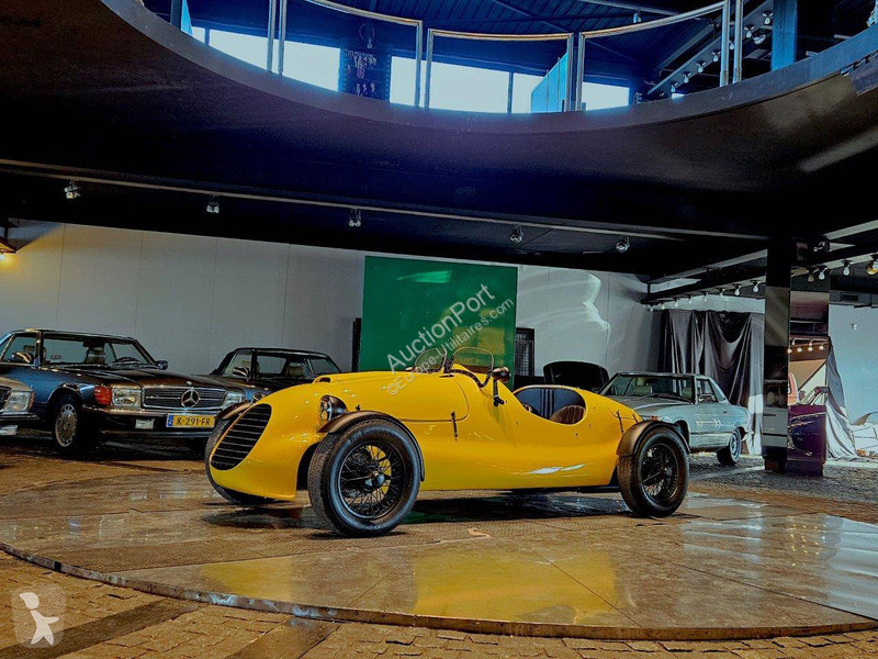 Véhicule utilitaire Ferrari  Vintage Racer...