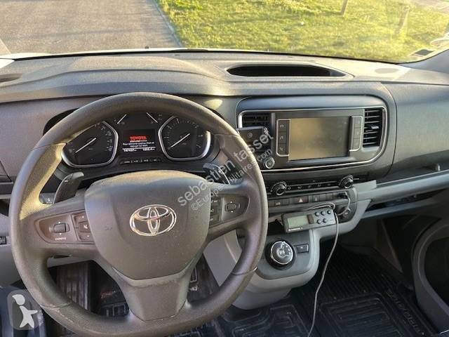 Furgoneta Toyota