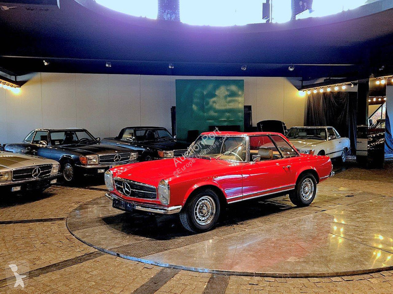 Véhicule utilitaire Mercedes SL 'Pagode' 200-serie