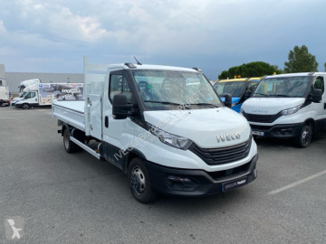 Utilitaire benne Iveco