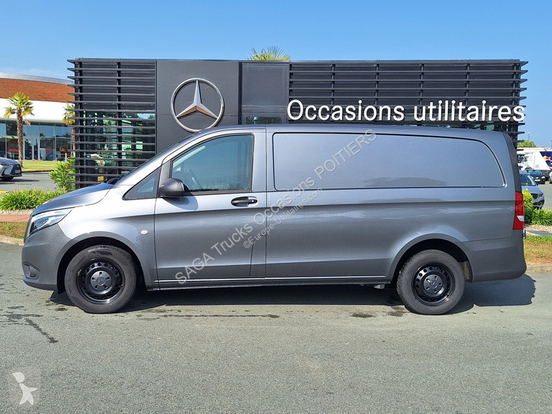 Véhicule utilitaire Mercedes 114 CDI Fourgon...