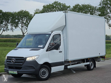 Caja cerrada Mercedes