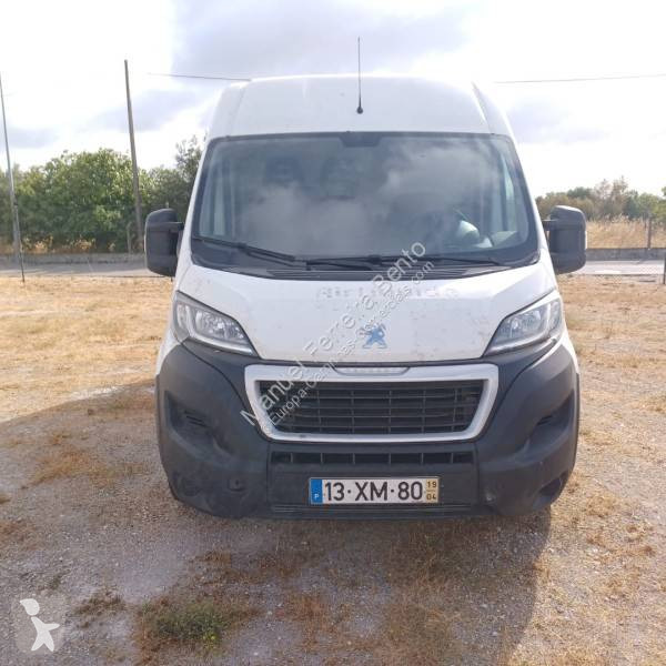 Veículo utilitário Peugeot
