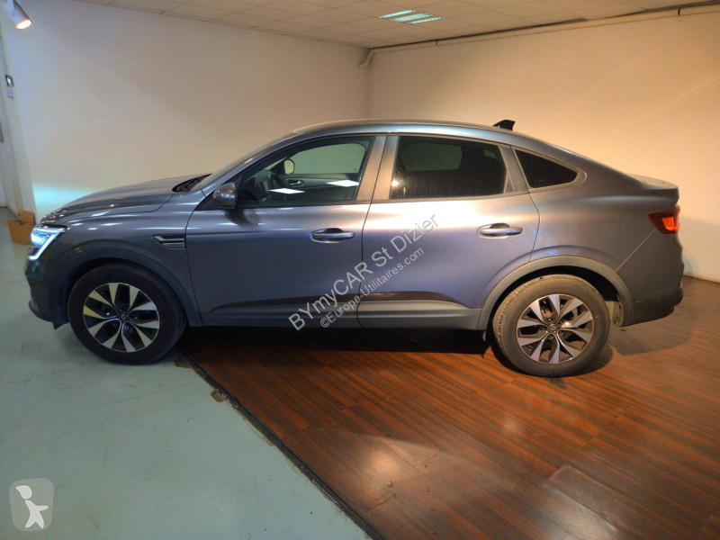 Autoutilitară Renault Arkana mild hybrid 140...