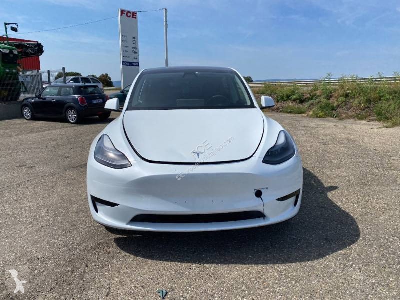 Véhicule utilitaire Tesla