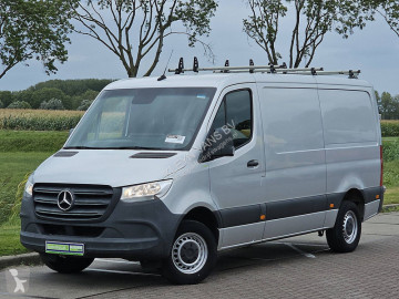 Caja cerrada Mercedes