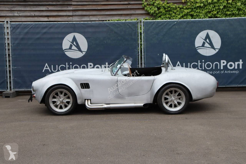 Furgoneta   Cobra replica