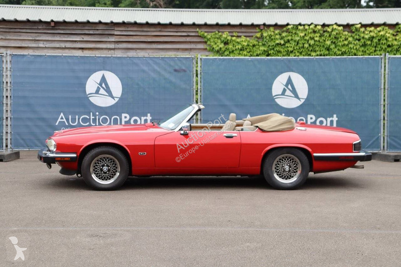 Véhicule utilitaire Jaguar Convertible -S