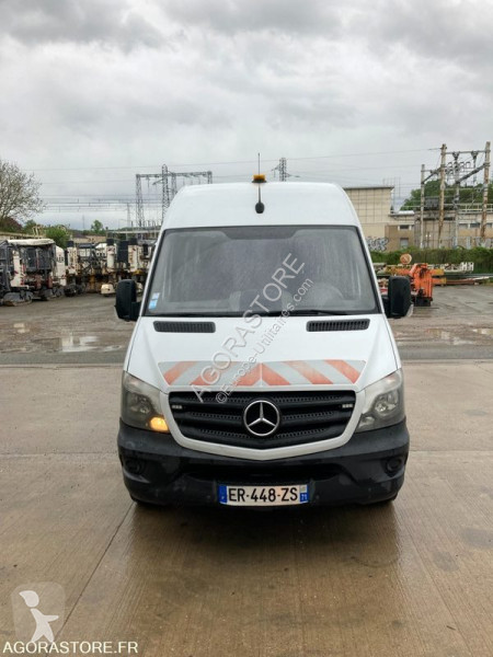 Véhicule utilitaire Mercedes