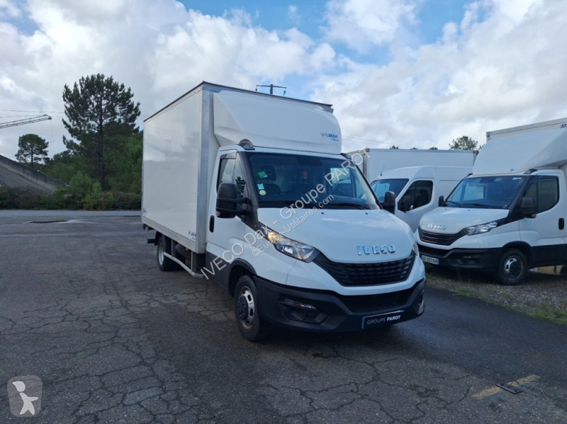 Užitkové vozidlo Iveco 35C16H3.0 empattement 4100