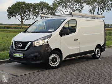 Caja cerrada Nissan