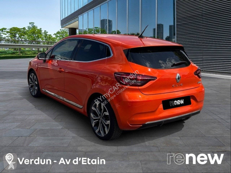 Véhicule utilitaire Renault Clio E-Tech 140