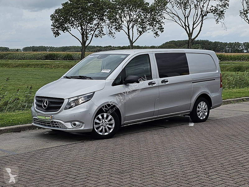 Furgoneta Mercedes