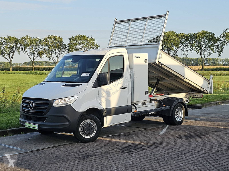 Véhicule utilitaire Mercedes 514 Kipper Kist AC...