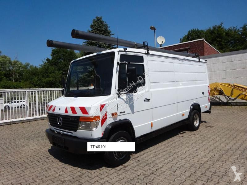 Véhicule utilitaire Mercedes 613D