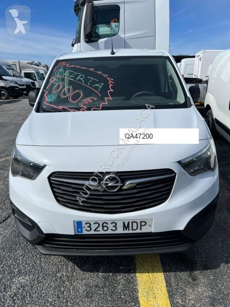 Véhicule utilitaire Opel Carg