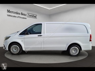 Лекотоварен фургон Mercedes