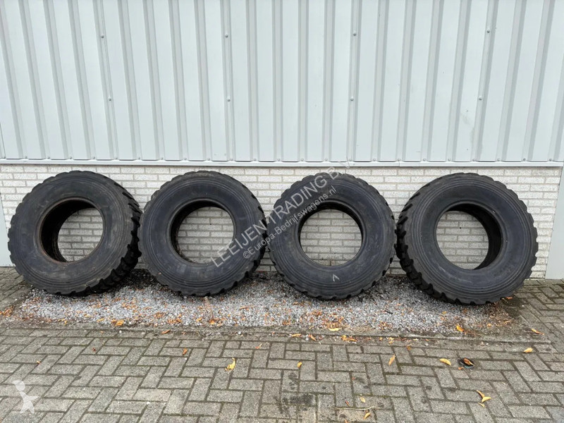 Samochód dostawczy Michelin Used 335/80R 20 XZL...