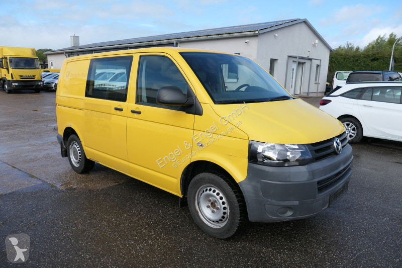 Véhicule utilitaire Volkswagen T5 Transporter...