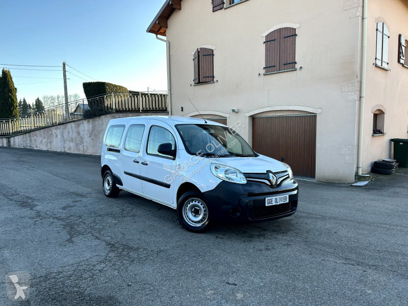 Véhicule utilitaire Renault Maxi Grand Volume...