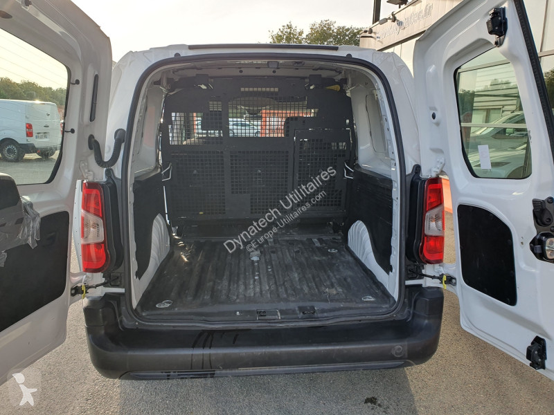 عربة نفعية Toyota CITY LONG 100 D-4D CABINE...