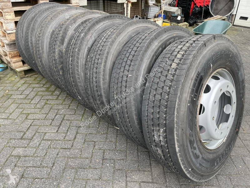 PIRELLI 315/80R22.5 FR:01 TRIATHLON MET VELG...