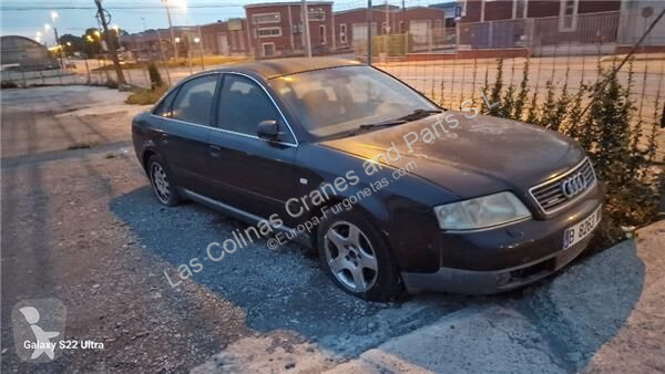 Samochód dostawczy Audi A6 Avant (4B5)