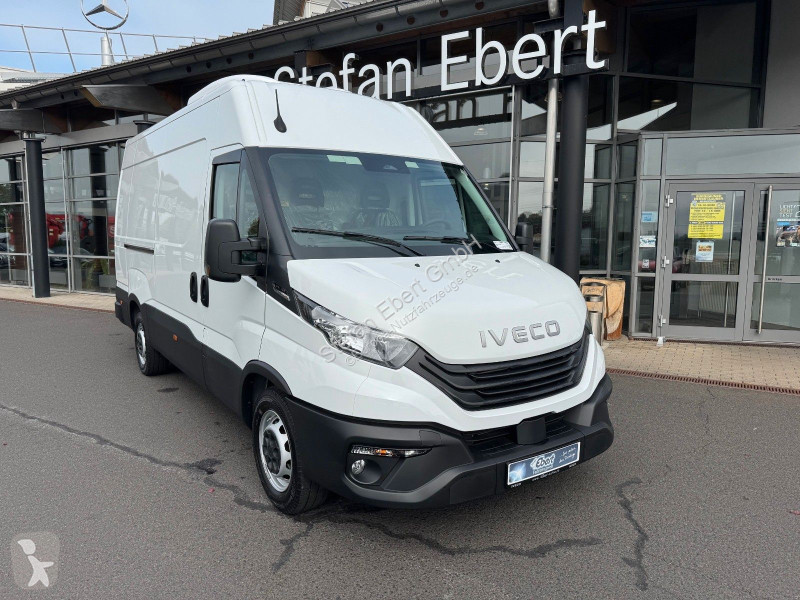عربة نفعية Iveco 35S16 A8...