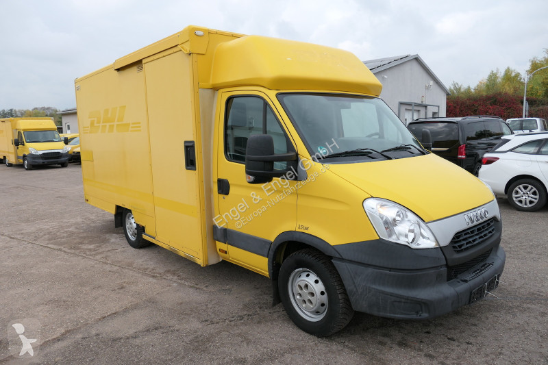 Véhicule utilitaire Iveco Daily 35 S11 C30C...