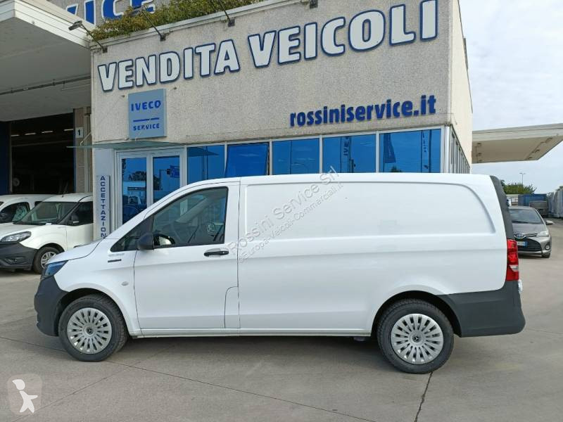 Véhicule utilitaire Mercedes