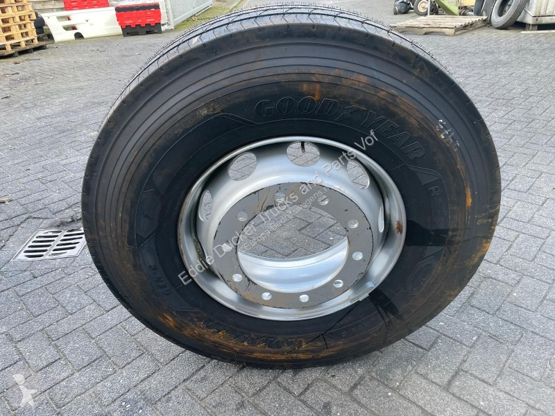 Samochód dostawczy Goodyear KMAX S 315/80R22.5...