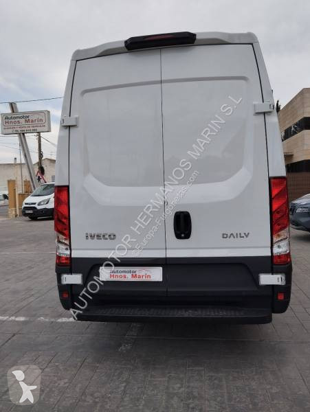 Furgoneta Iveco