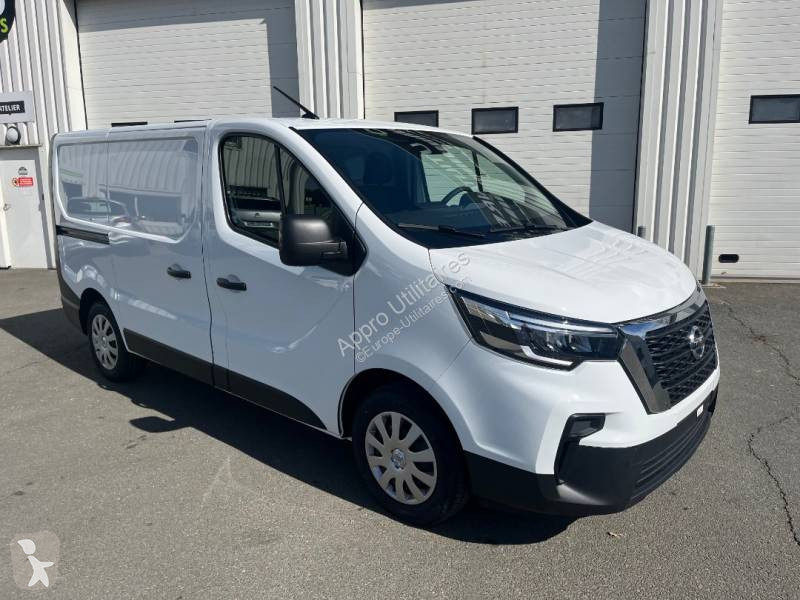 Samochód dostawczy Nissan