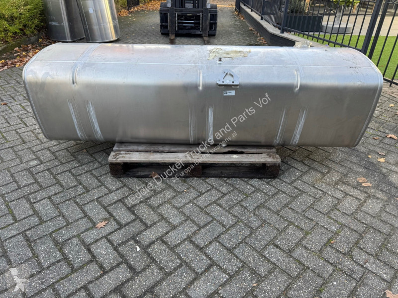 Bedrijfswagen DAF 2198090 870 LITER