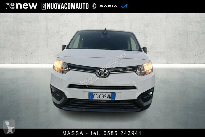 Véhicule utilitaire Toyota