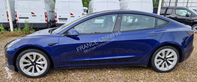 Samochód dostawczy Tesla MODEL 3 GRANDE...