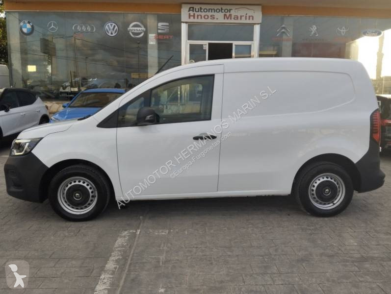 عربة نفعية Renault