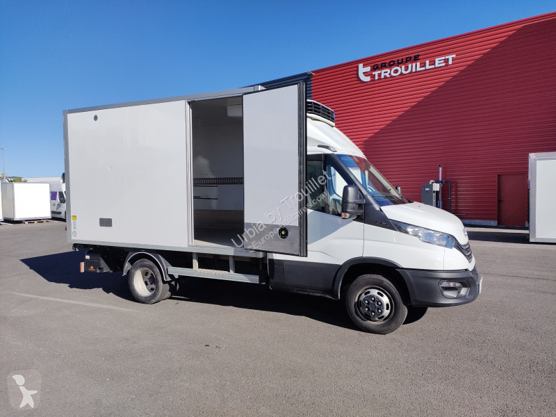 Iveco FRIGO 12M3 160 CV ROUES JUMELEES HAYON...